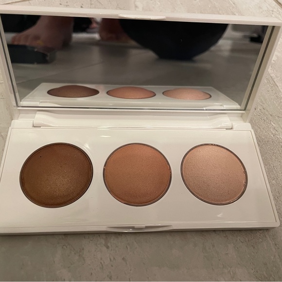 Lune+Aster Bronzer and Go Palette - Picture 4 of 4